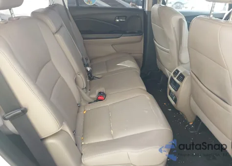 2017 Honda Pilot Touring from USA, damaged, VIN 5FNYF5H93HB004638